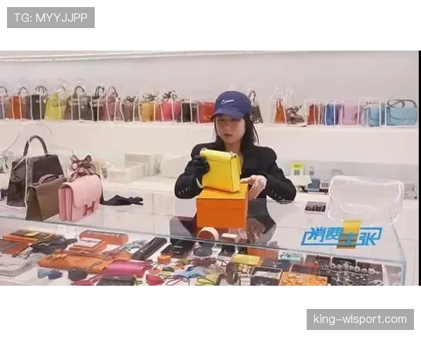 余依婷逛超市那阵仗像去奢侈品店，价签一看我手都软了