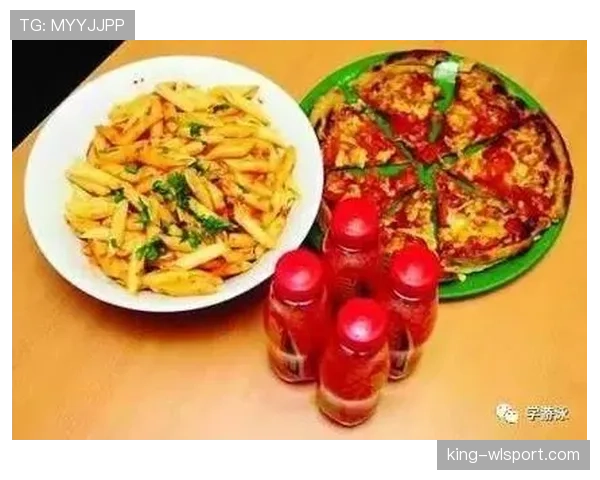 菲尔普斯退役后一天吃五顿还瘦成这样? 菲尔普斯退役后一天吃五顿还瘦成这样?